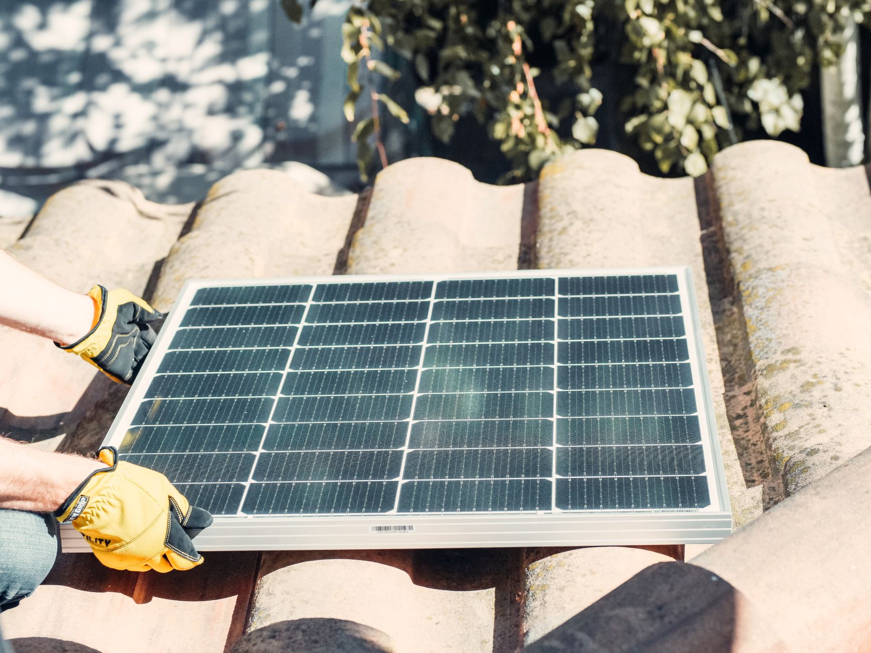 Installateur panneaux solaires équipe à Saint-Pierre
